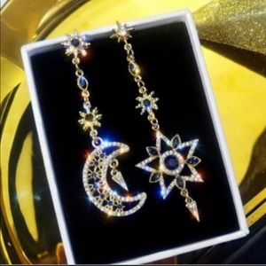🆕 Long Star & Moon dangle/drop earrings